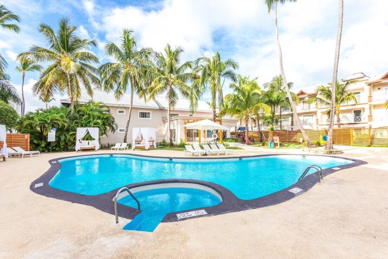 Be Live Collection Punta Cana Adults Only Экстерьер фото The swimming pool at the hotel