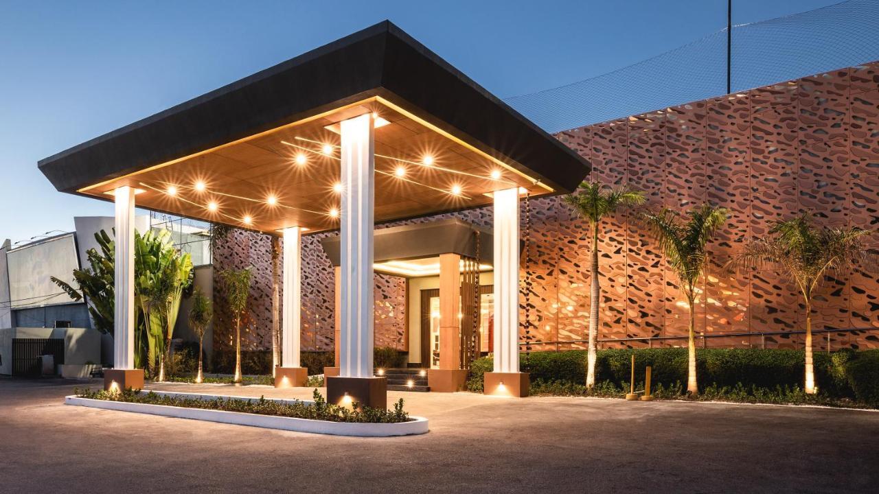 Be Live Collection Punta Cana Adults Only Экстерьер фото The entrance of the hotel